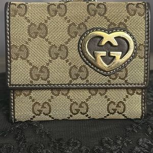 AUTHENTIC Gucci Interlocking Heart Compact Wallet